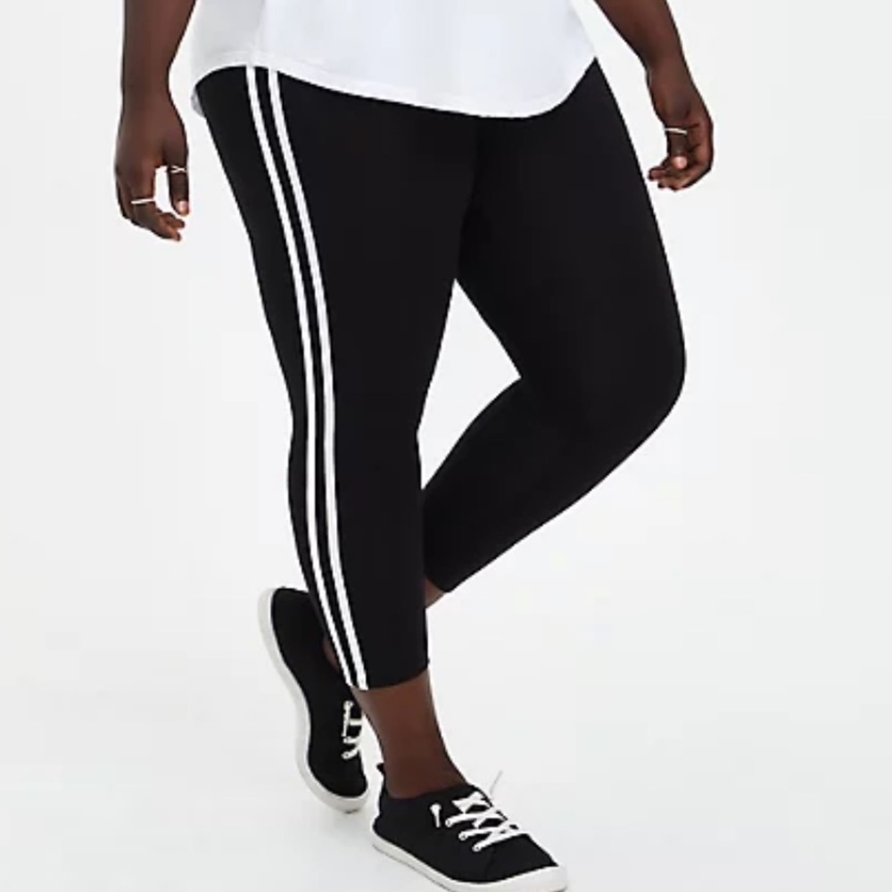 Torrid Crop Signature Waist Side Striped Legging